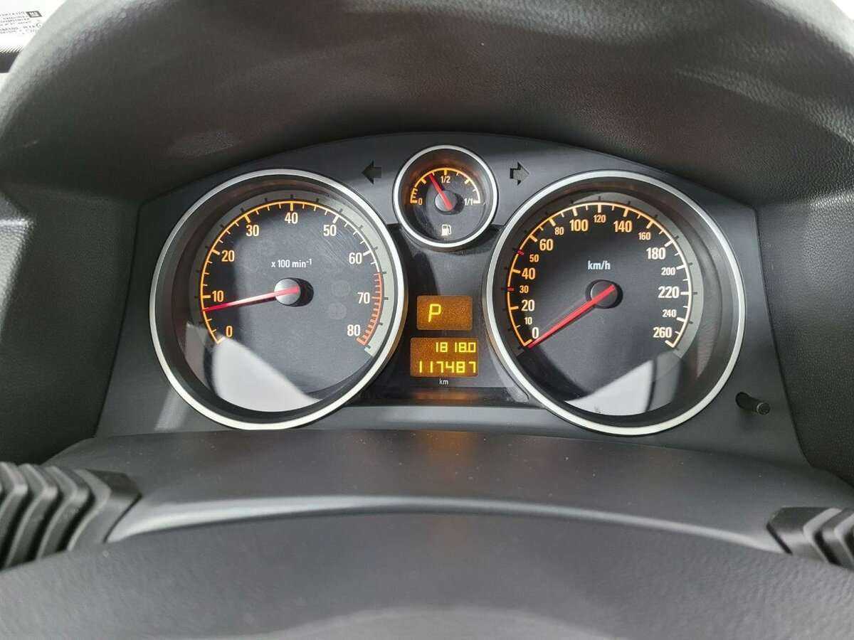 Купить Opel Astra, 2012, 117 000 км.. Фото: #10