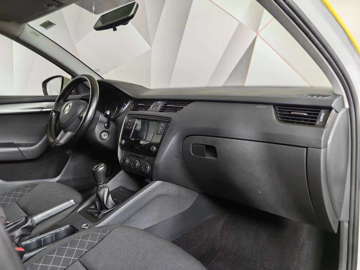 Купить Skoda Octavia, 2019, 247 658 км.. Фото: #8