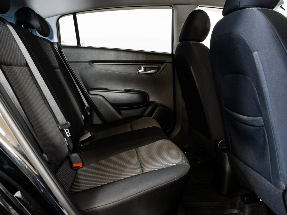 Купить Kia Rio, 2018, 80 371 км.. Фото: #12