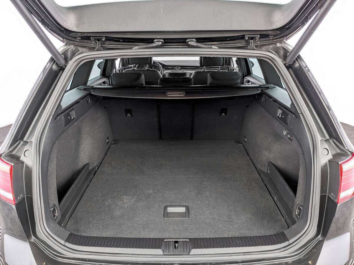 Купить Volkswagen Passat, 2018, 188 183 км.. Фото: #9