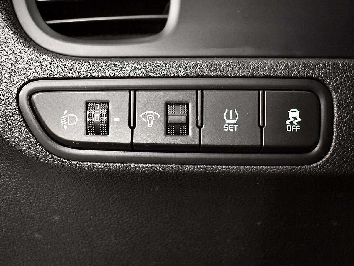 Купить Kia Rio, 2018, 203 397 км.. Фото: #16