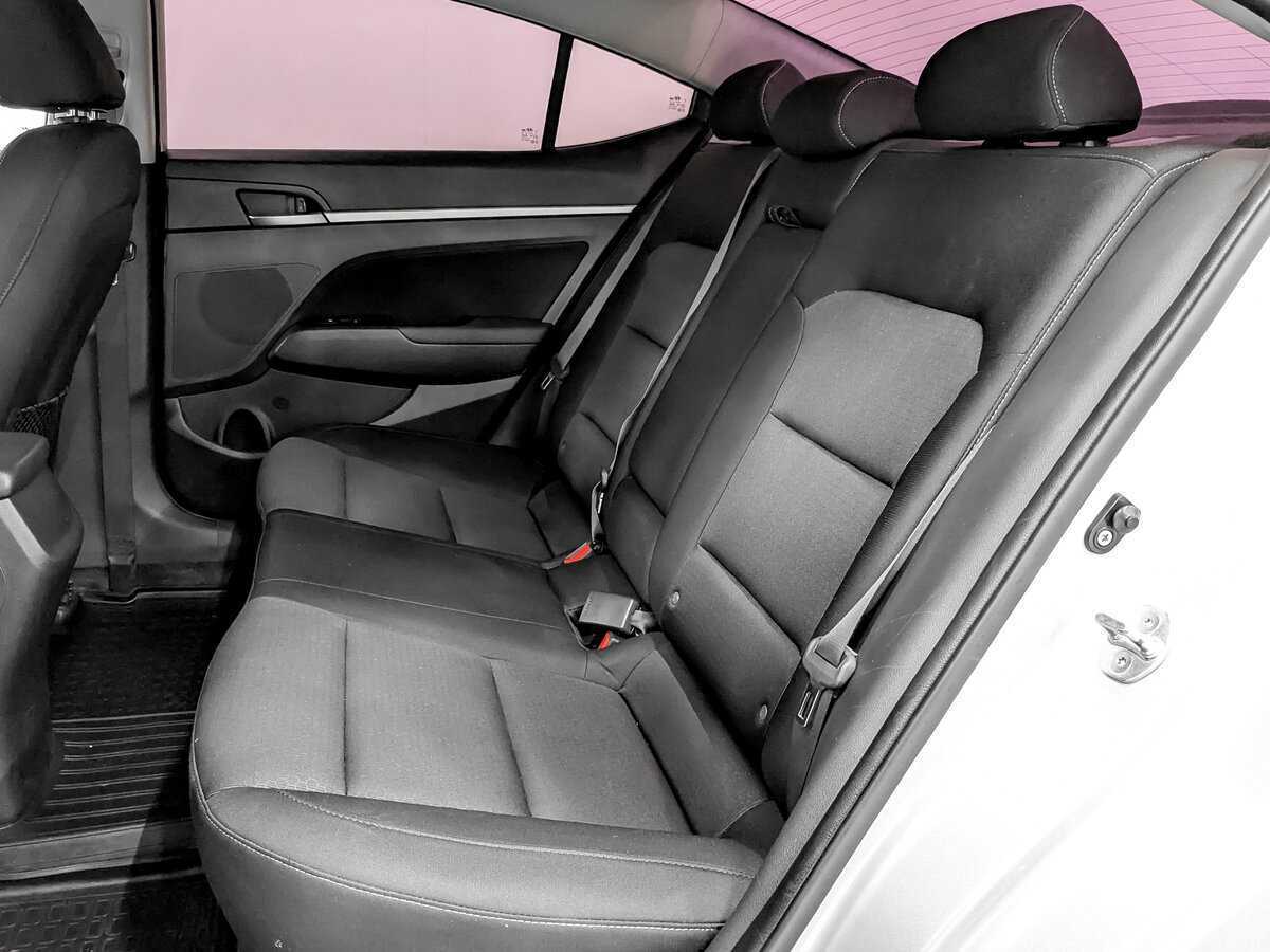 Купить Hyundai Elantra, 2017, 96 927 км.. Фото: #11