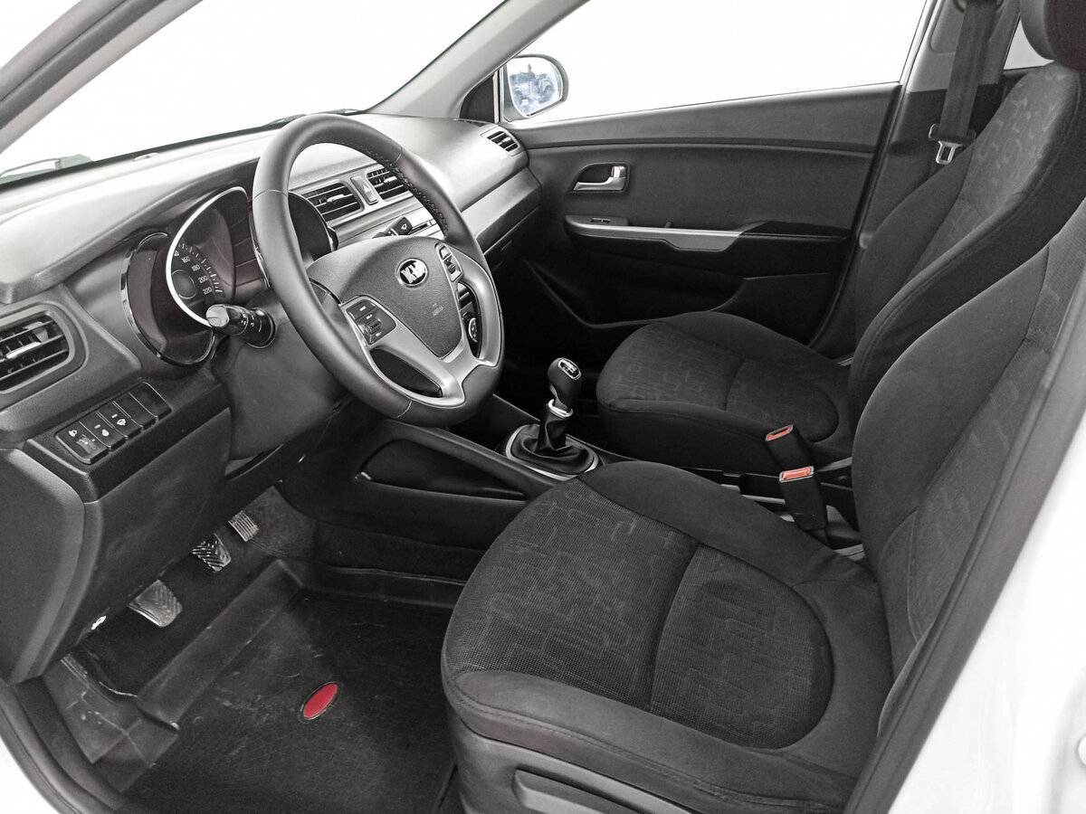 Купить Kia Rio, 2015, 216 395 км.. Фото: #15
