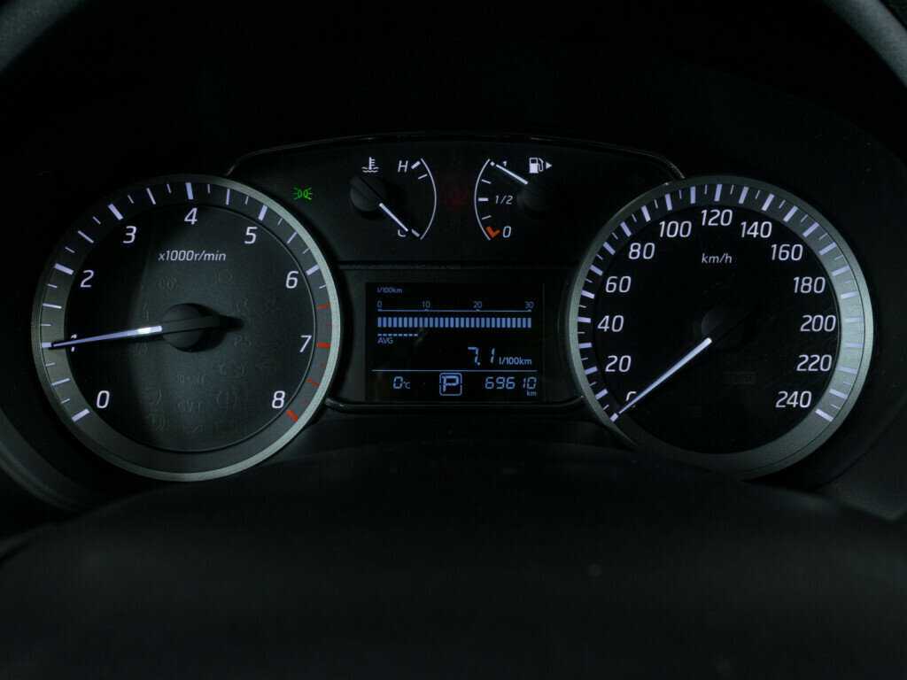 Купить Nissan Tiida, 2015, 69 539 км.. Фото: #10