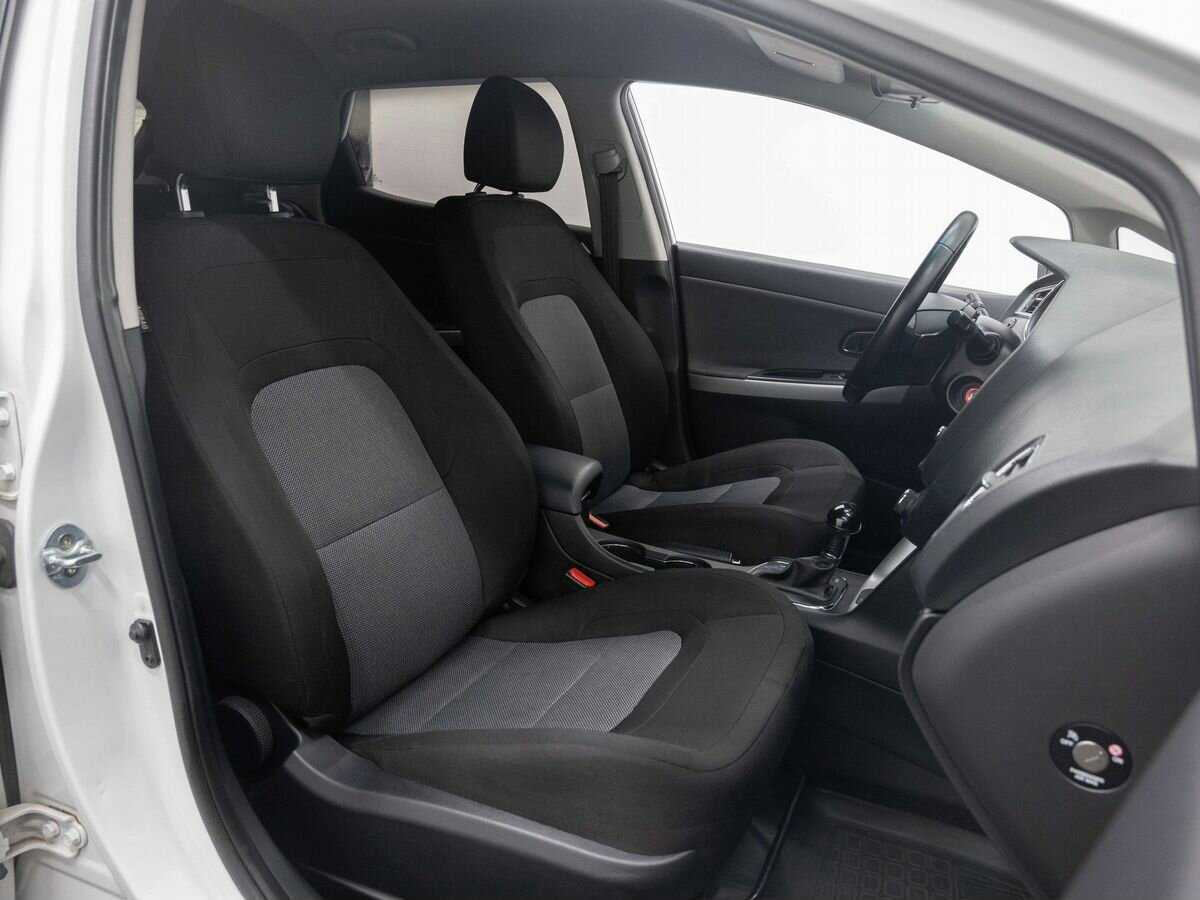 Купить Kia Ceed, 2016, 124 380 км.. Фото: #13