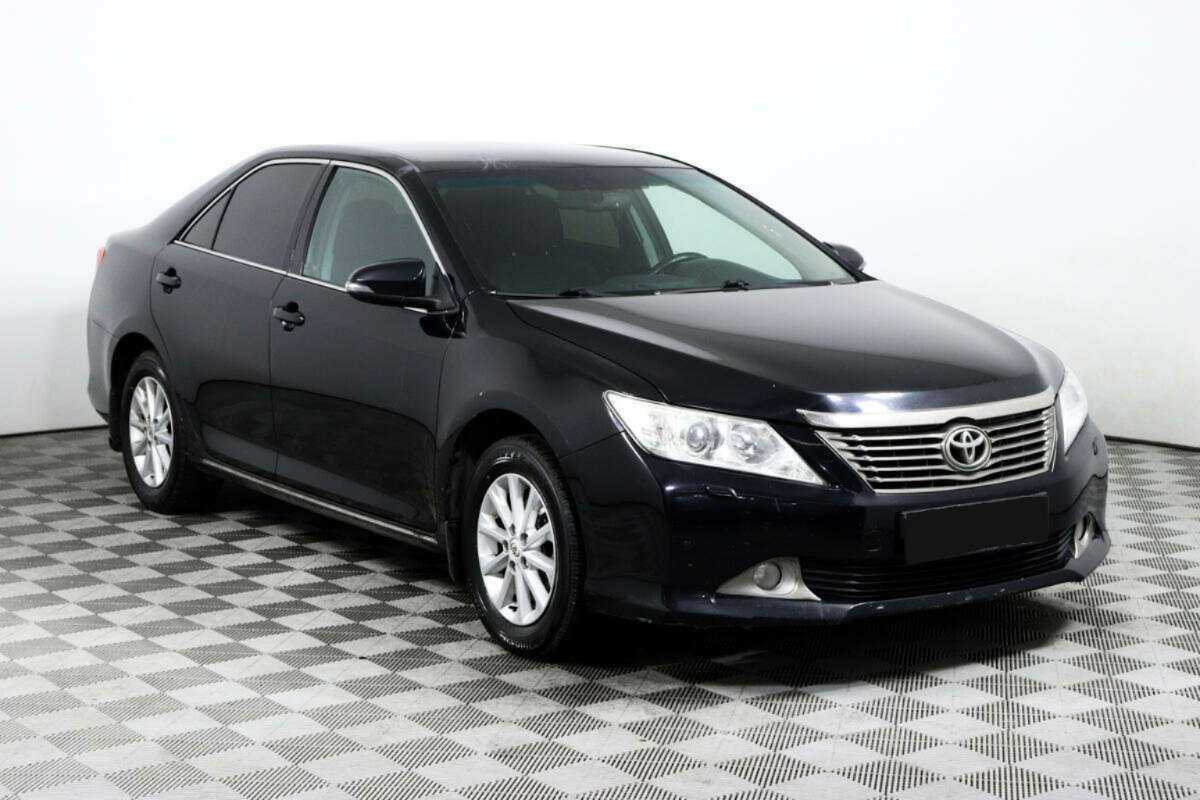 Купить Toyota Camry, 2012, 228 268 км.. Фото: #2