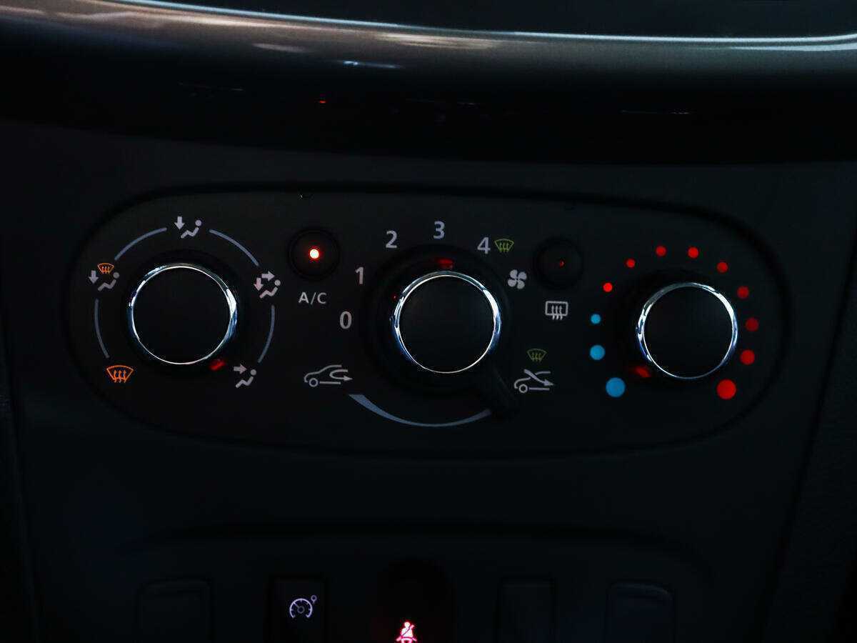 Купить Renault Logan, 2017, 68 755 км.. Фото: #14