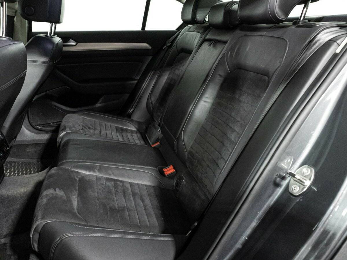 Купить Volkswagen Passat, 2017, 138 028 км.. Фото: #9