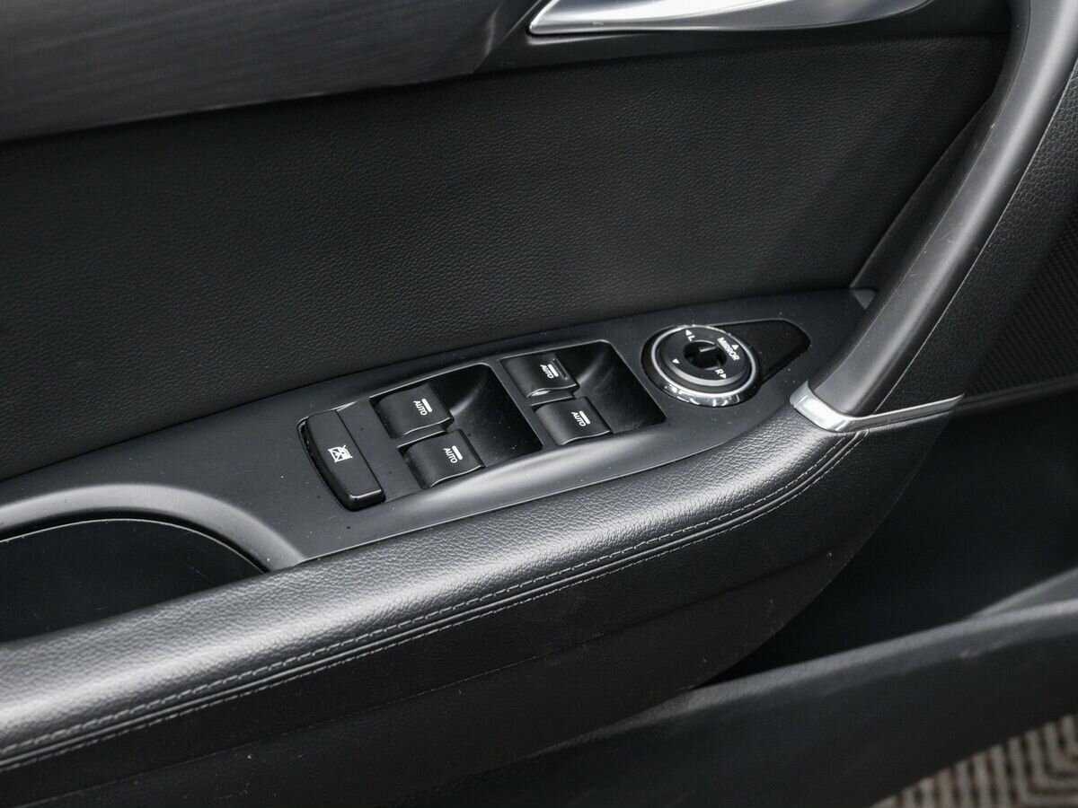 Купить Hyundai i40, 2016, 178 730 км.. Фото: #15