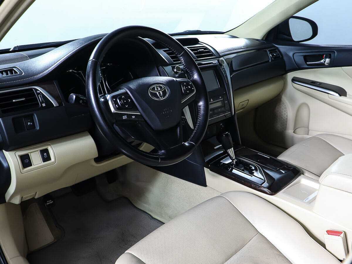 Купить Toyota Camry, 2015, 171 076 км.. Фото: #11