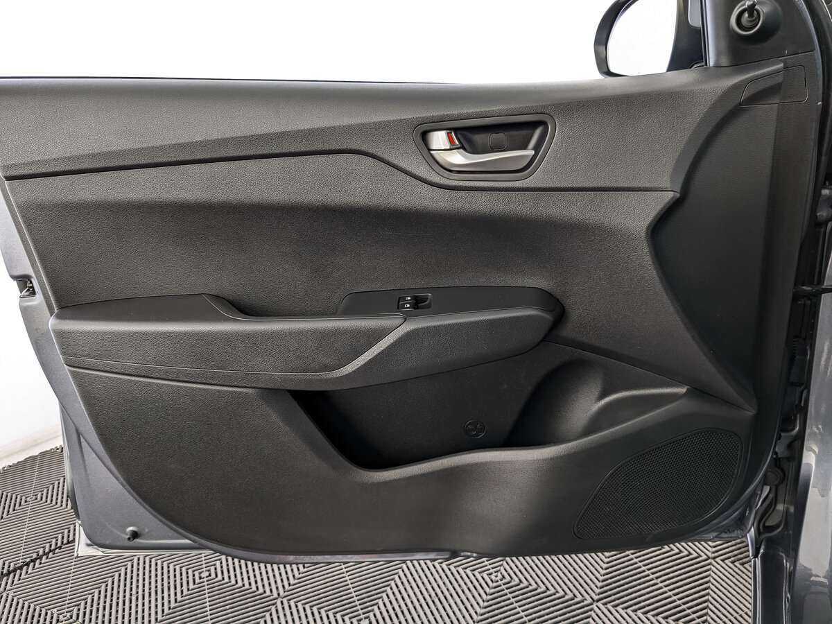 Купить Hyundai Solaris, 2019, 64 956 км.. Фото: #13