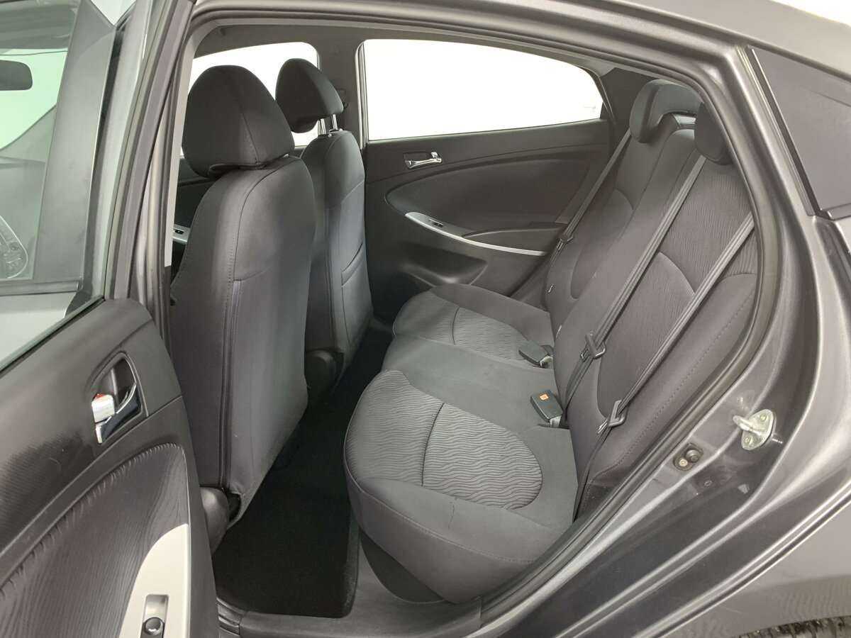 Купить Hyundai Solaris, 2013, 56 055 км.. Фото: #9