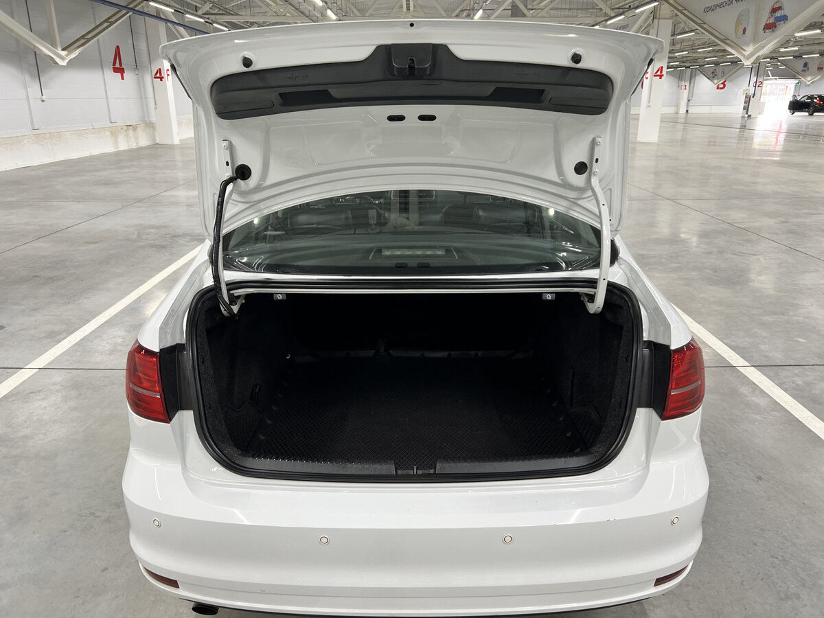 Купить Volkswagen Jetta, 2016, 134 907 км.. Фото: #9