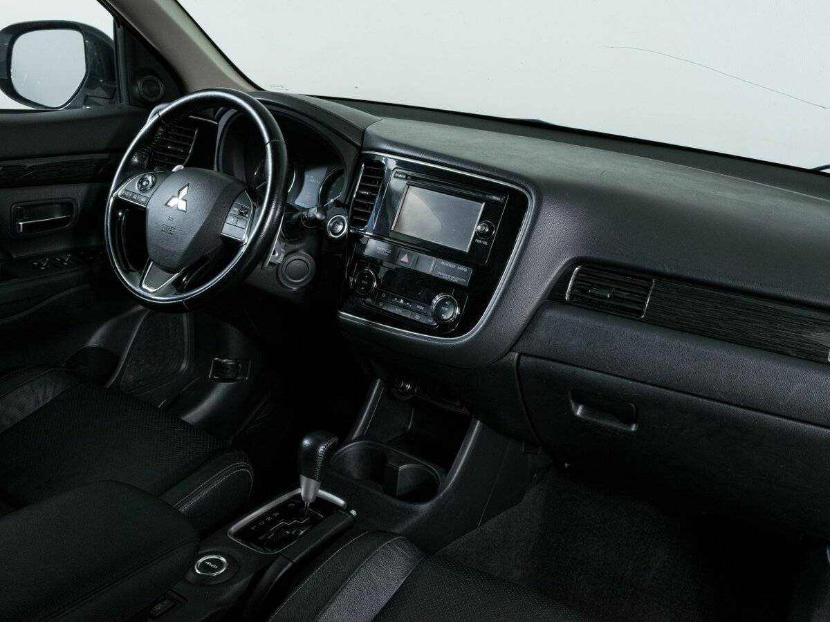 Купить Mitsubishi Outlander, 2016, 178 926 км.. Фото: #9