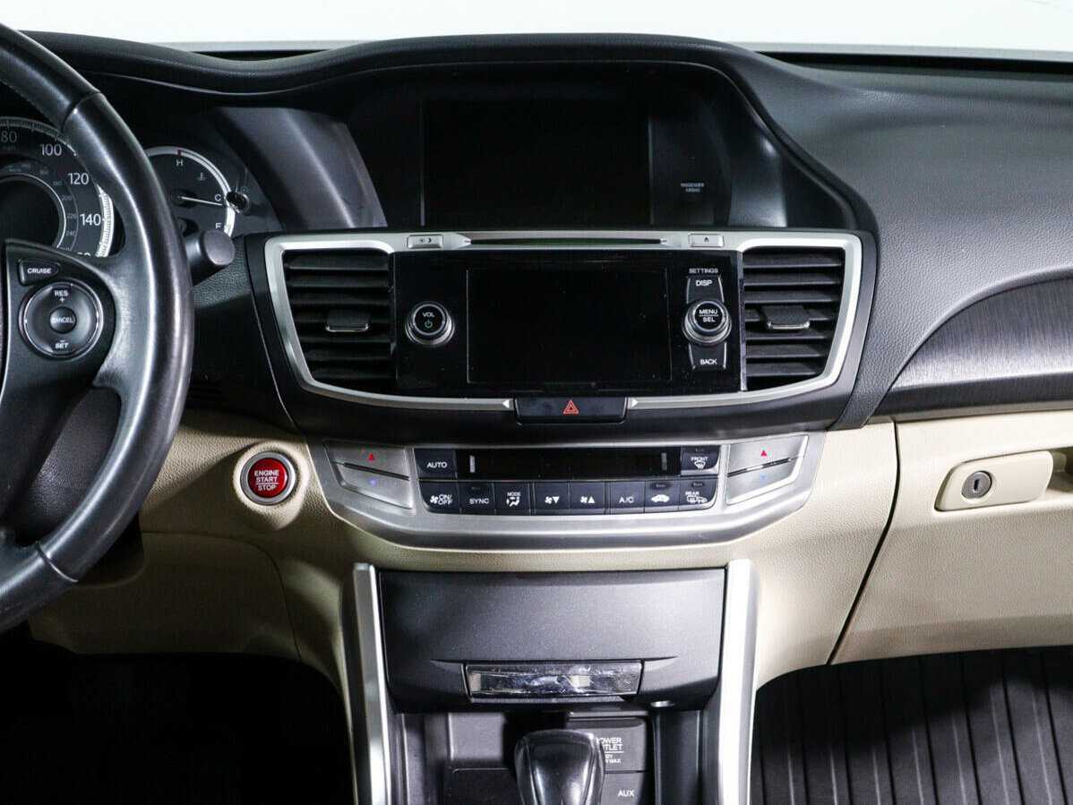 Купить Honda Accord, 2012, 78 435 км.. Фото: #11