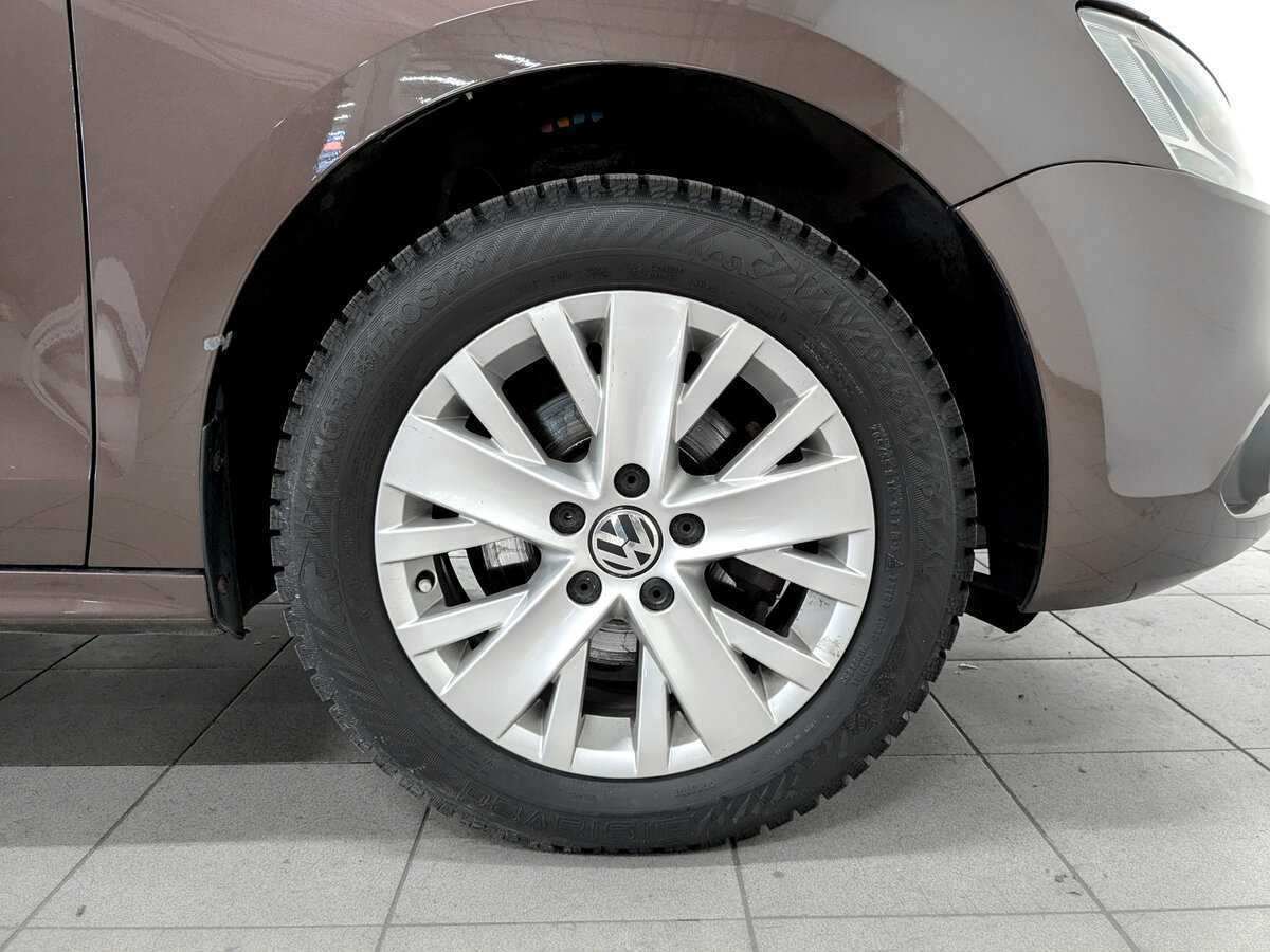 Купить Volkswagen Jetta, 2014, 129 595 км.. Фото: #17