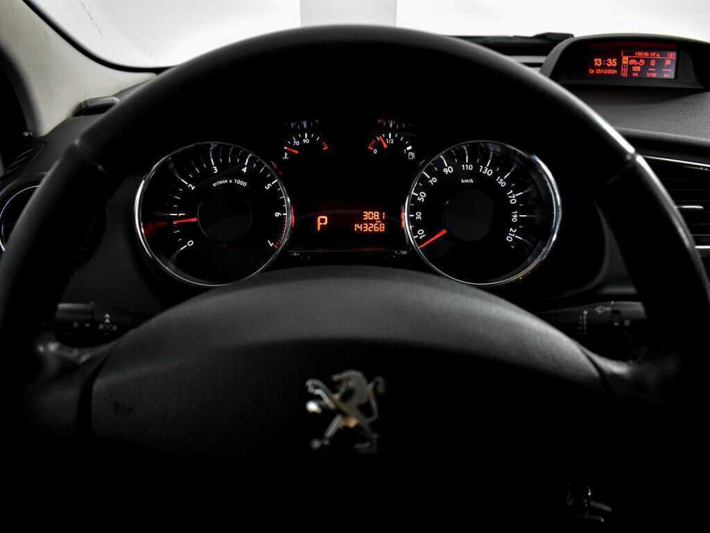 Купить Peugeot 3008, 2014, 143 267 км.. Фото: #18