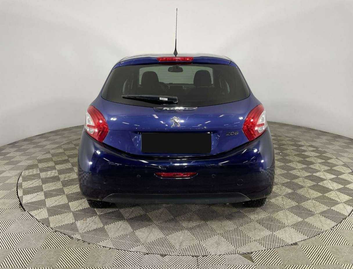 Купить Peugeot 208, 2014, 147 190 км.. Фото: #2