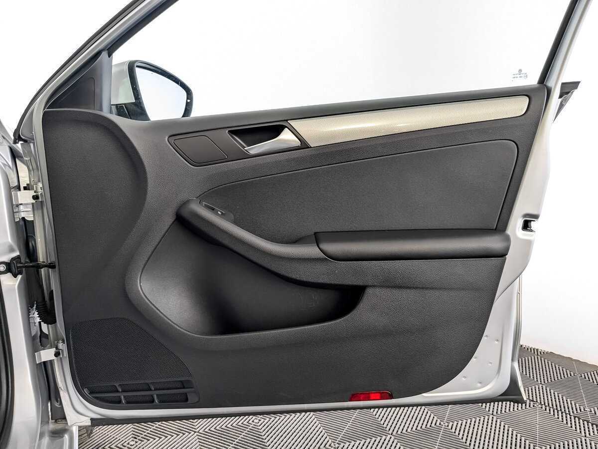 Купить Volkswagen Jetta, 2016, 91 135 км.. Фото: #23