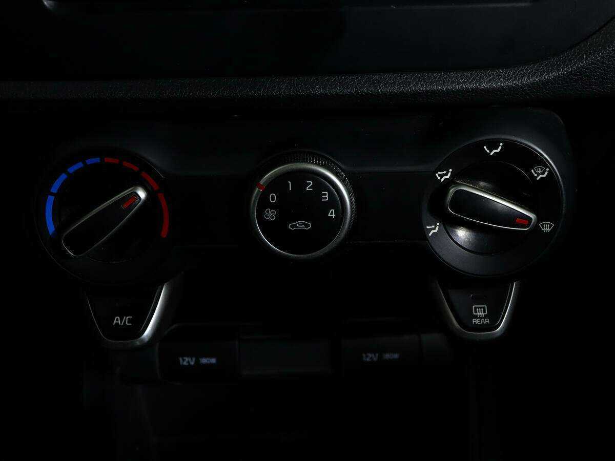 Купить Kia Rio, 2017, 54 282 км.. Фото: #14