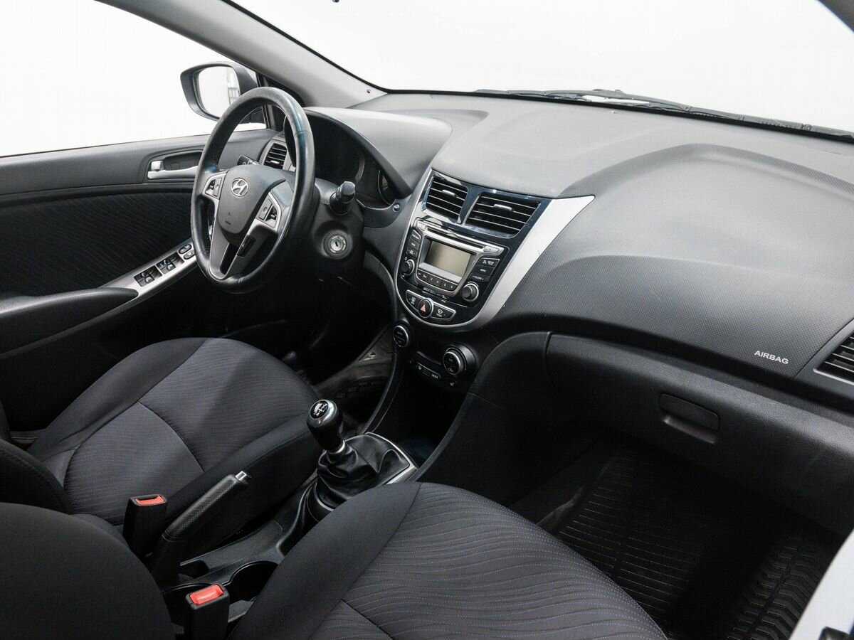 Купить Hyundai Solaris, 2016, 49 593 км.. Фото: #7