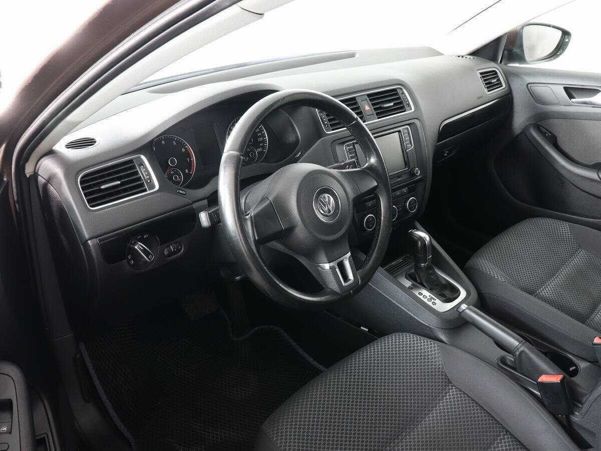 Купить Volkswagen Jetta, 2014, 125 306 км.. Фото: #4