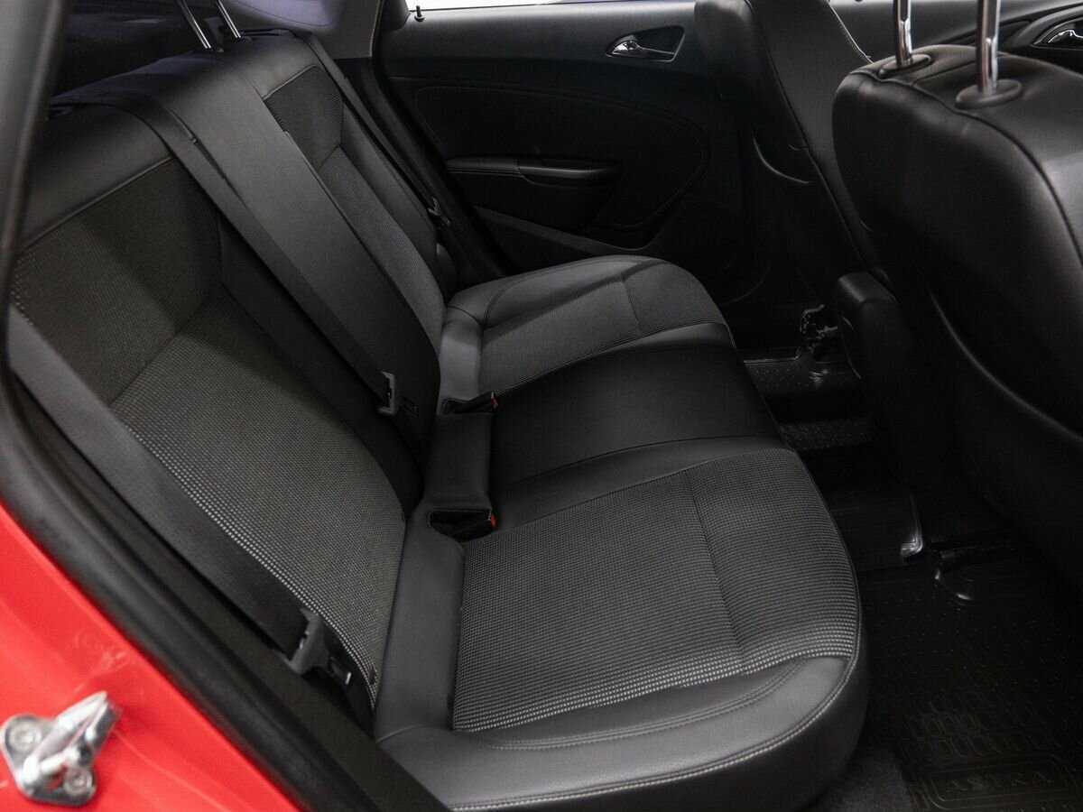 Купить Opel Astra, 2013, 121 000 км.. Фото: #8