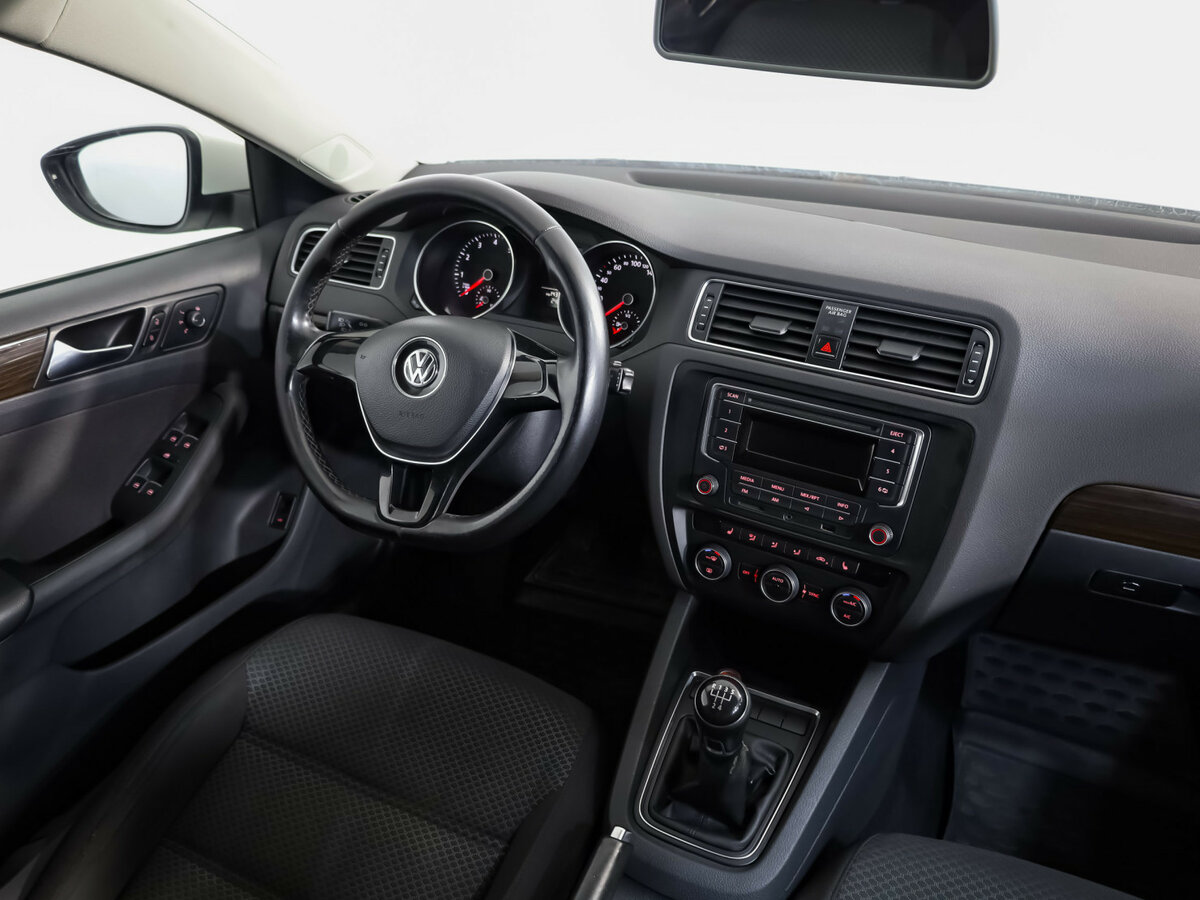 Купить Volkswagen Jetta, 2015, 240 831 км.. Фото: #6