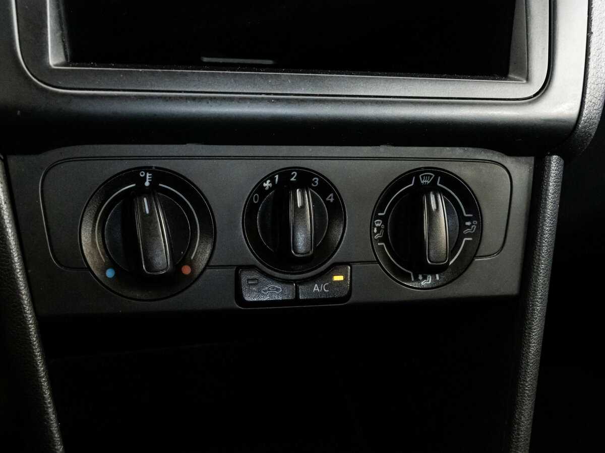 Купить Volkswagen Polo, 2017, 202 000 км.. Фото: #10