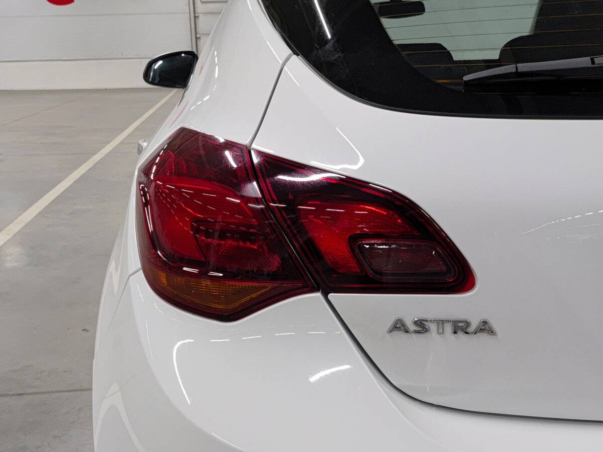 Купить Opel Astra, 2013, 180 852 км.. Фото: #8