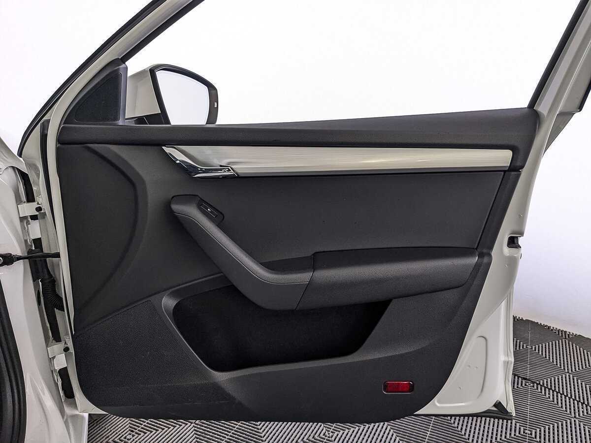 Купить Skoda Octavia, 2019, 108 838 км.. Фото: #23