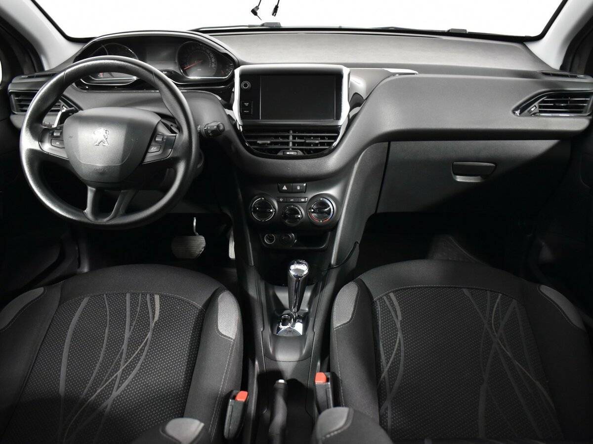 Купить Peugeot 208, 2014, 130 000 км.. Фото: #10