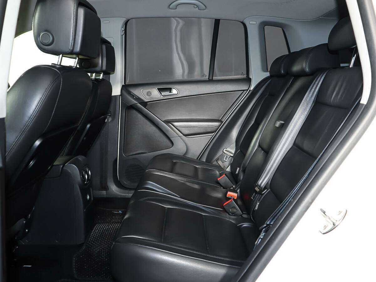 Купить Volkswagen Tiguan, 2013, 133 188 км.. Фото: #9
