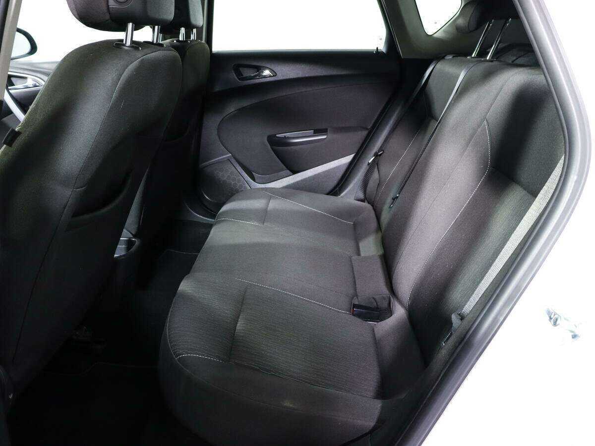 Купить Opel Astra, 2012, 117 000 км.. Фото: #8