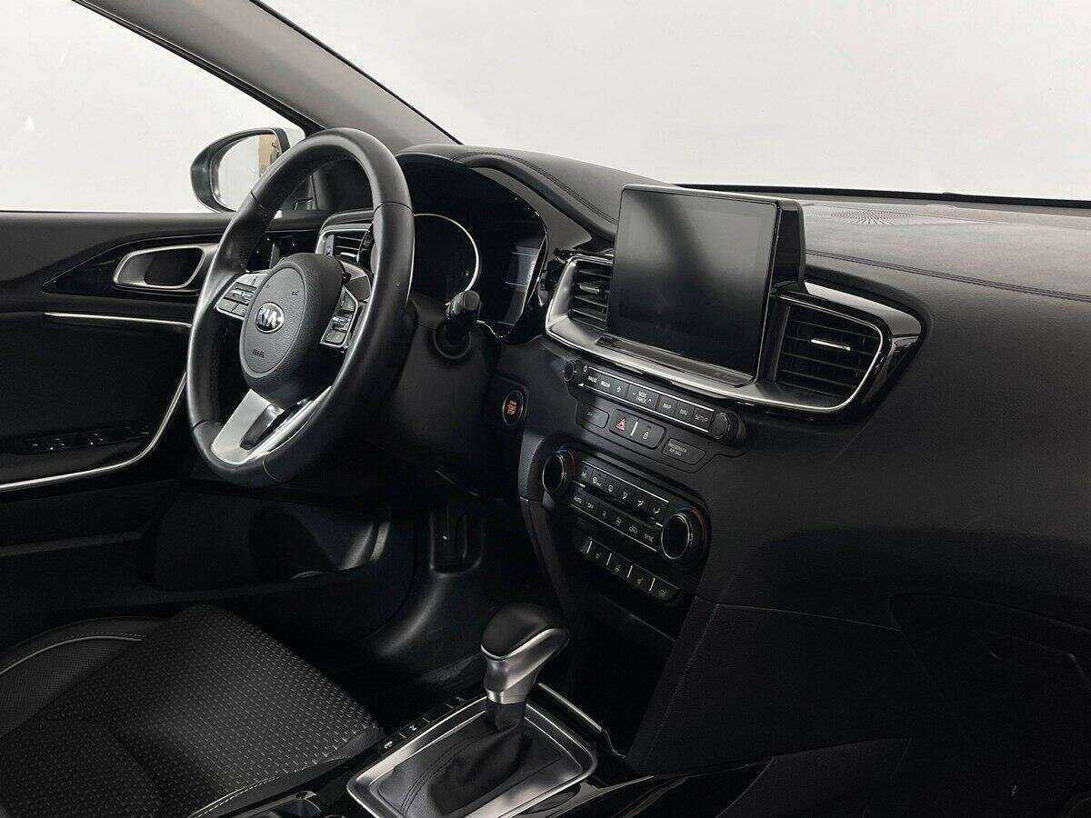 Купить Kia Ceed, 2018, 35 001 км.. Фото: #8