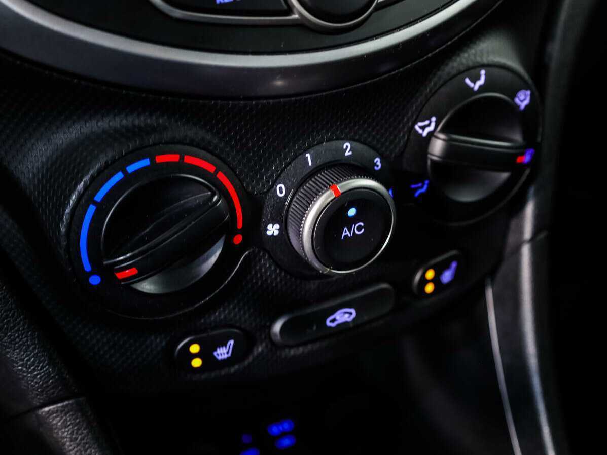 Купить Hyundai Solaris, 2015, 94 634 км.. Фото: #12