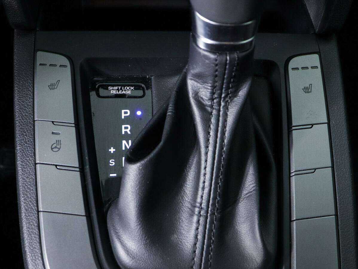 Купить Hyundai Elantra, 2020, 42 303 км.. Фото: #10