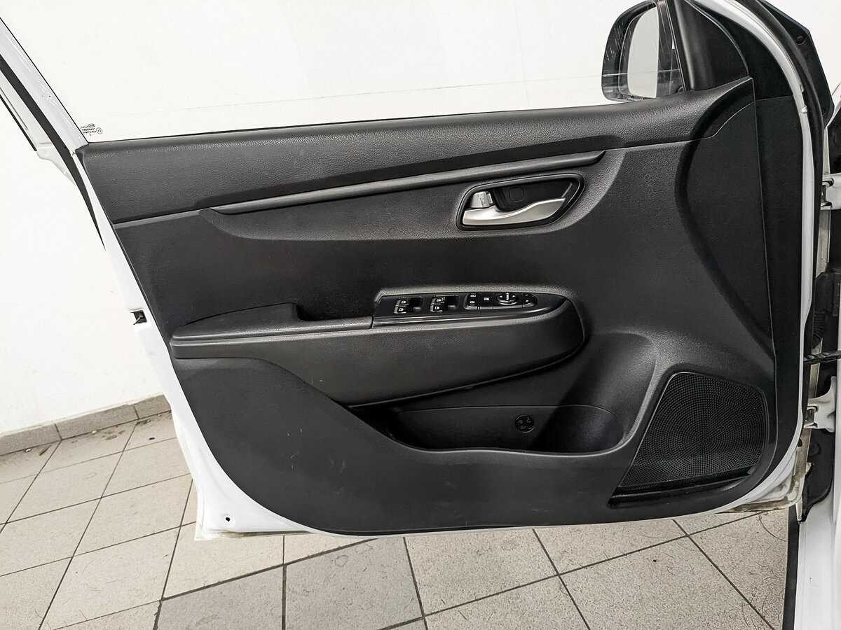 Купить Kia Rio, 2020, 197 891 км.. Фото: #17