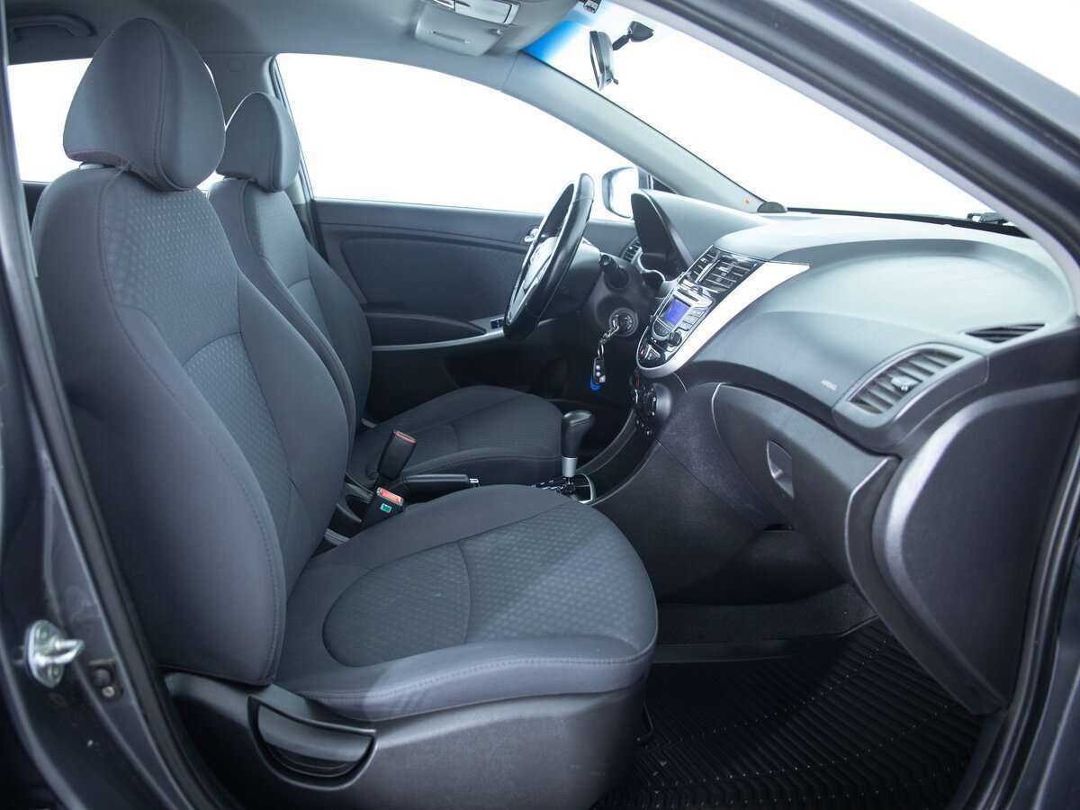 Купить Hyundai Solaris, 2013, 123 846 км.. Фото: #9