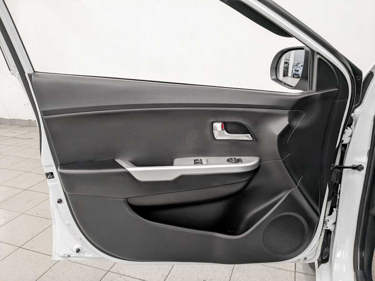 Купить Kia Rio, 2015, 162 188 км.. Фото: #16