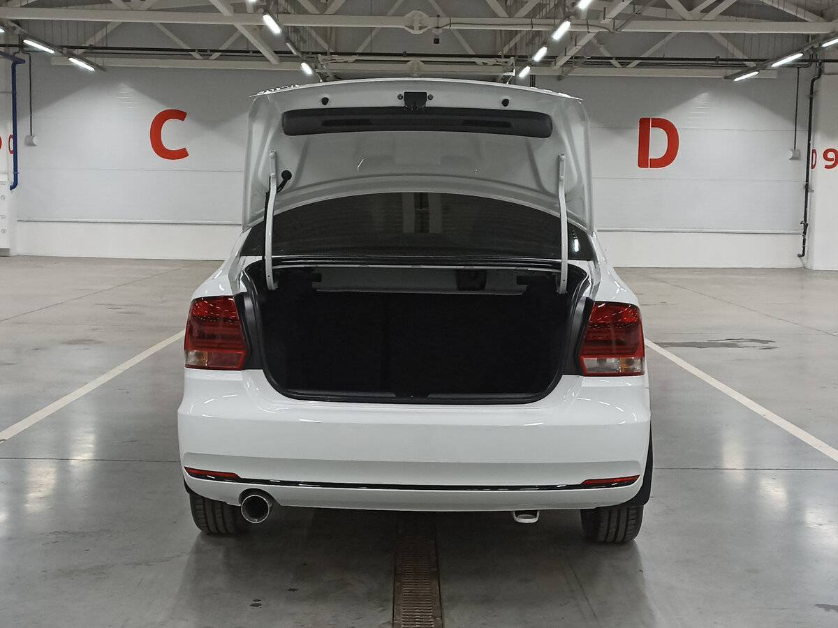 Купить Volkswagen Polo, 2016, 194 123 км.. Фото: #9