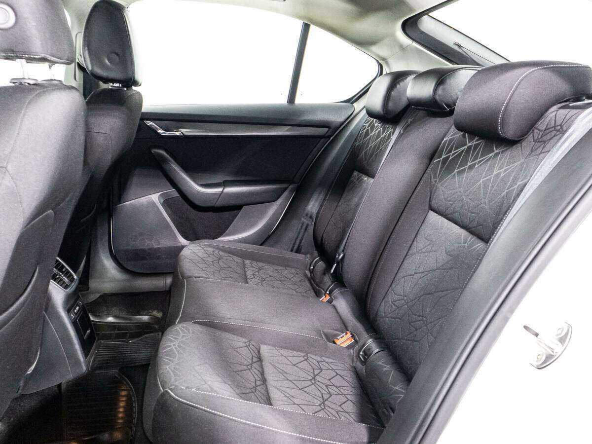 Купить Skoda Octavia, 2019, 108 928 км.. Фото: #9