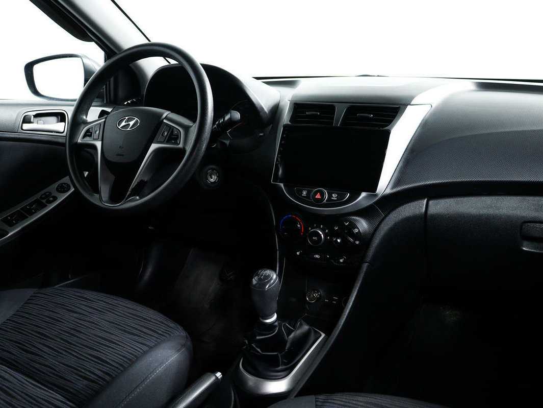 Купить Hyundai Solaris, 2015, 201 554 км.. Фото: #8