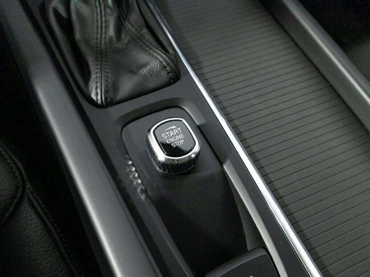 Купить Volvo V60, 2018, 223 990 км.. Фото: #15