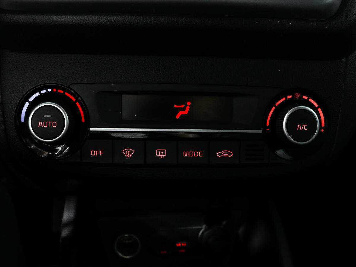 Купить Kia Rio, 2016, 150 093 км.. Фото: #14