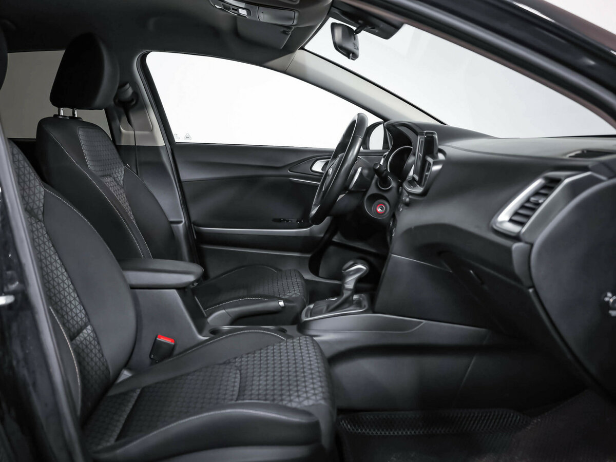 Купить Kia Ceed, 2019, 69 822 км.. Фото: #19