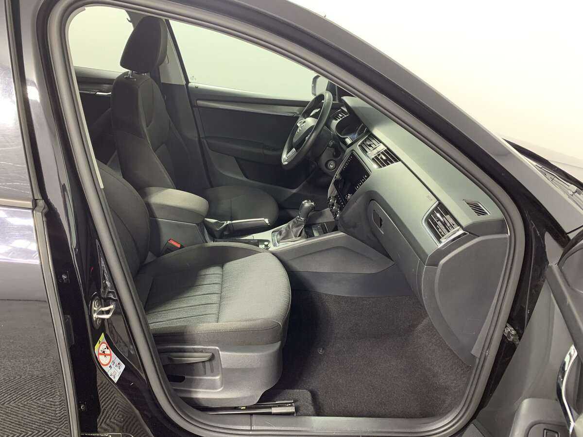 Купить Skoda Octavia, 2018, 117 905 км.. Фото: #14