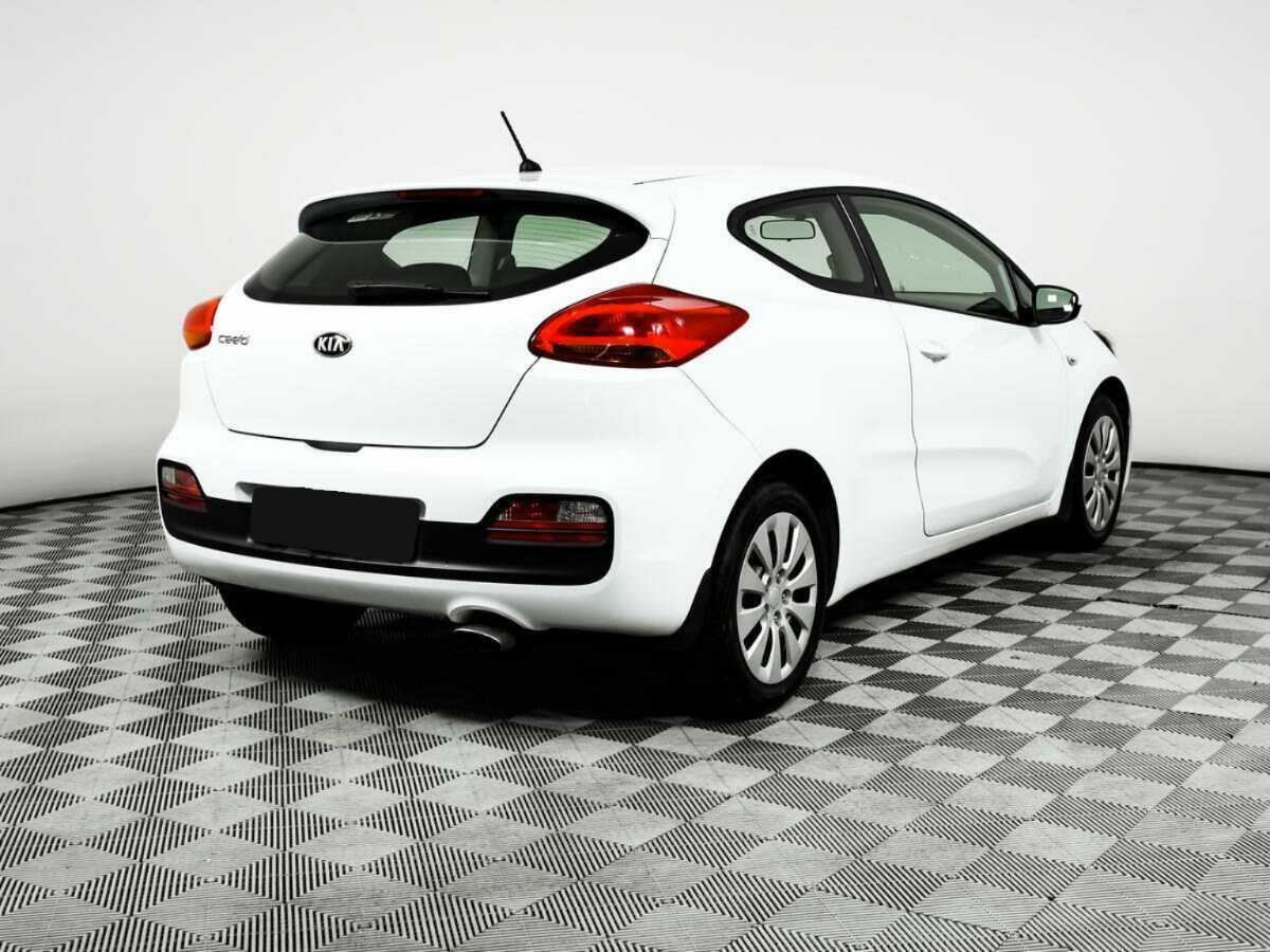 Купить Kia Ceed, 2013, 106 455 км.. Фото: #4