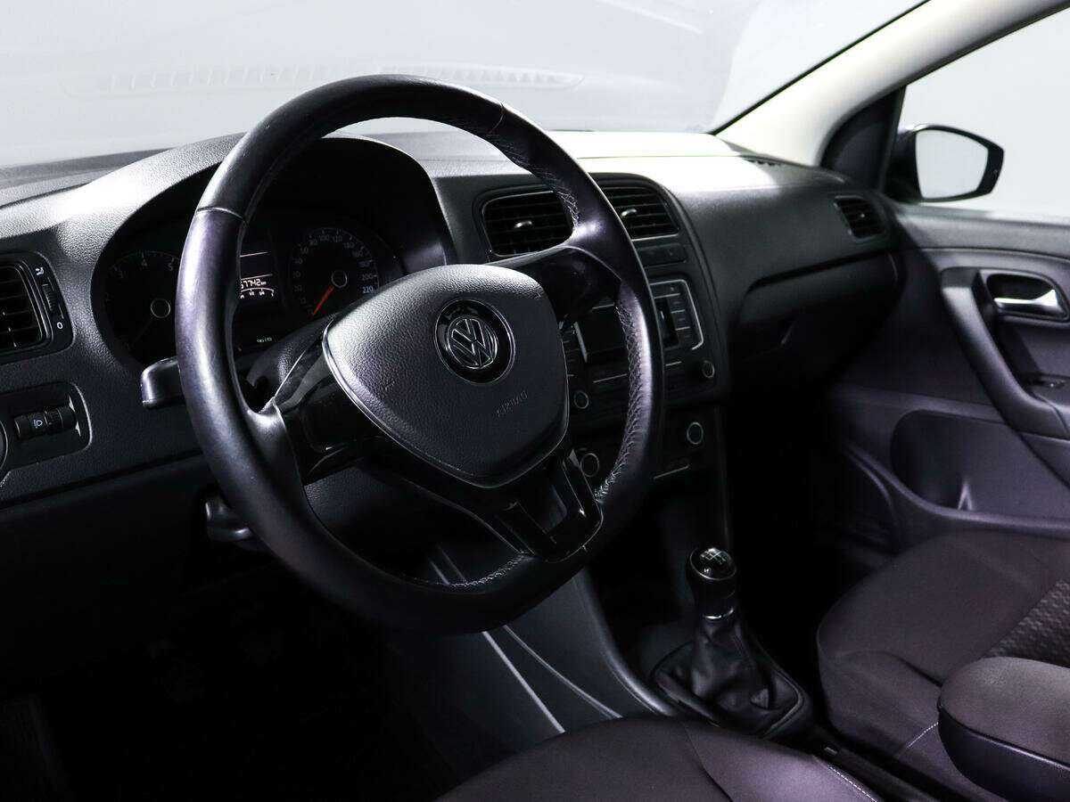 Купить Volkswagen Polo, 2016, 57 678 км.. Фото: #10