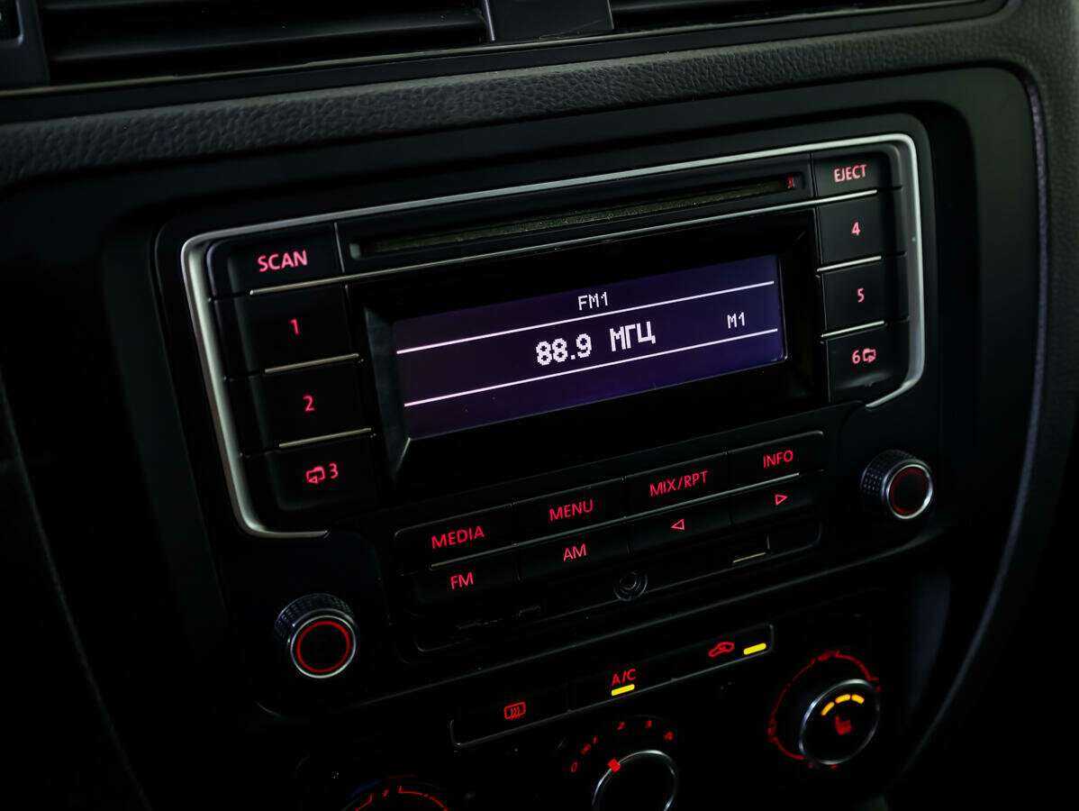 Купить Volkswagen Jetta, 2014, 152 188 км.. Фото: #11